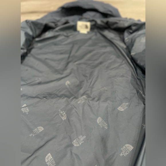 The North Face Blue Lightweight Jacket - Picture 6 of 12